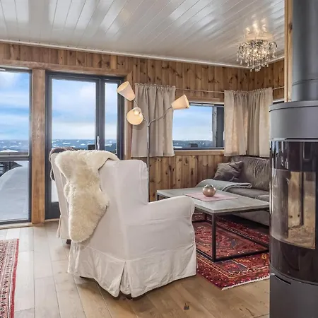 Feriehus In With House A Mountain View Øyer