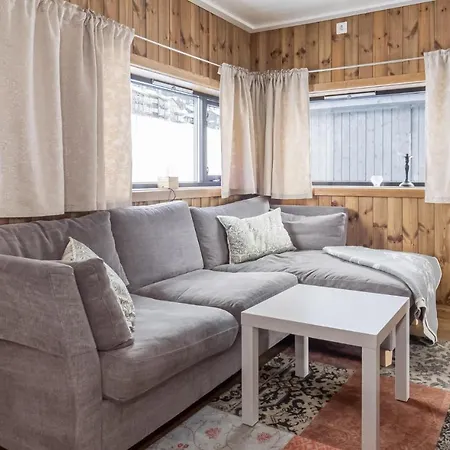 4 Bedroom Lovely In Øyer
