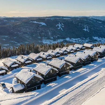Feriehus In With House A Mountain View