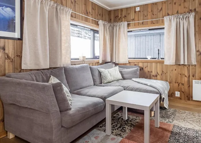 4 Bedroom Lovely In Øyer