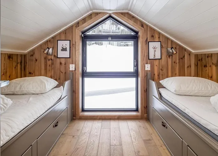 Holiday home 4 Bedroom Lovely In *